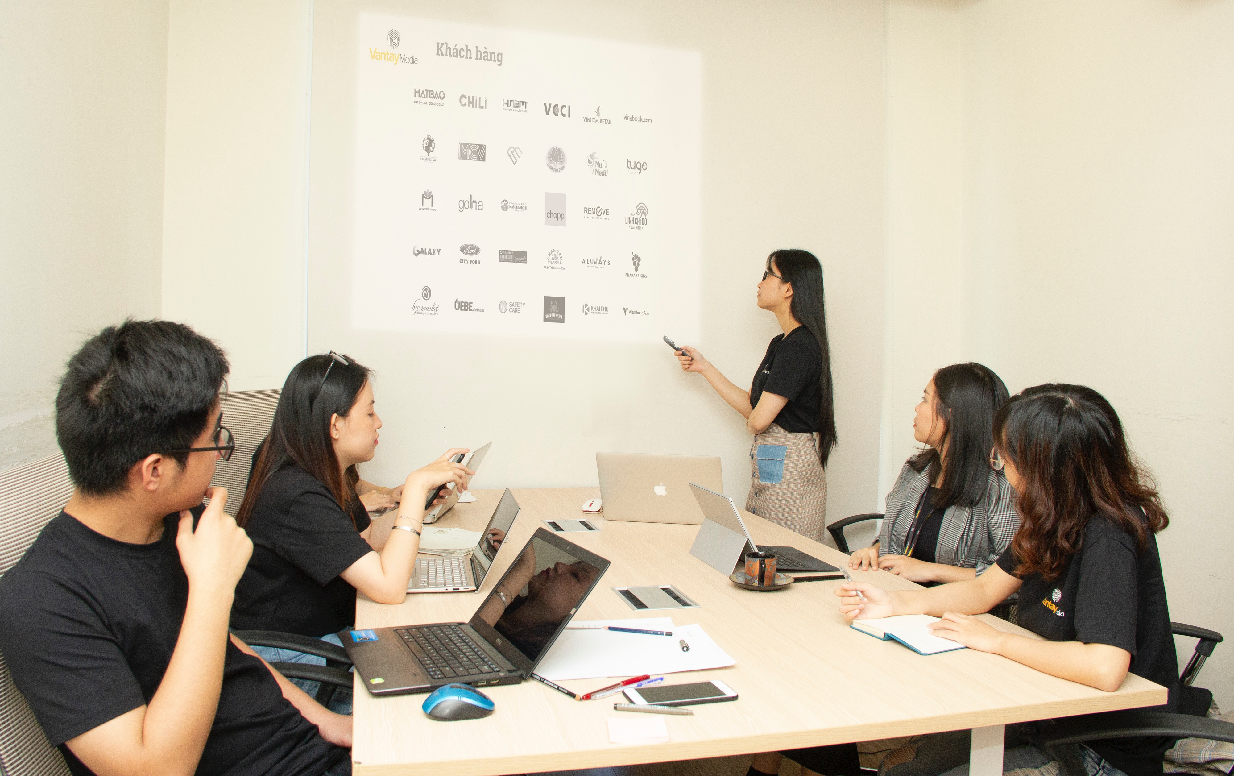 Staff Training for Exhibition Booths